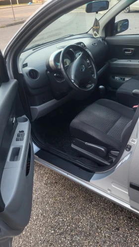 Daihatsu Sirion 4x4 sport РЕАЛНИ КИЛОМЕТРИ, снимка 9