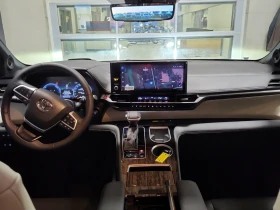 Toyota Sienna HYBRID PLATINUM * AWD * CARFAX * АВТО КРЕДИТ * , снимка 6