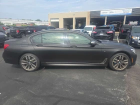 BMW 760 * xDrive * CARFAX * V12 * ДИГИТАЛЕН КЛЮЧ, снимка 3