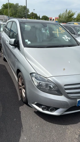 Mercedes-Benz B 180 1, 8 нави панорама - 9450 лв. - 33588251 4