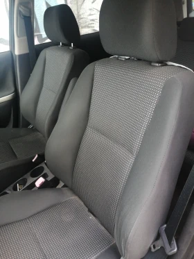 Toyota Corolla verso 2.2 D-4D, снимка 9