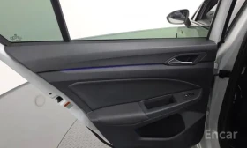 VW Golf VIII 2.0 GTI* HUD* Обдух* Люк | Auto.bg — изображение 14
