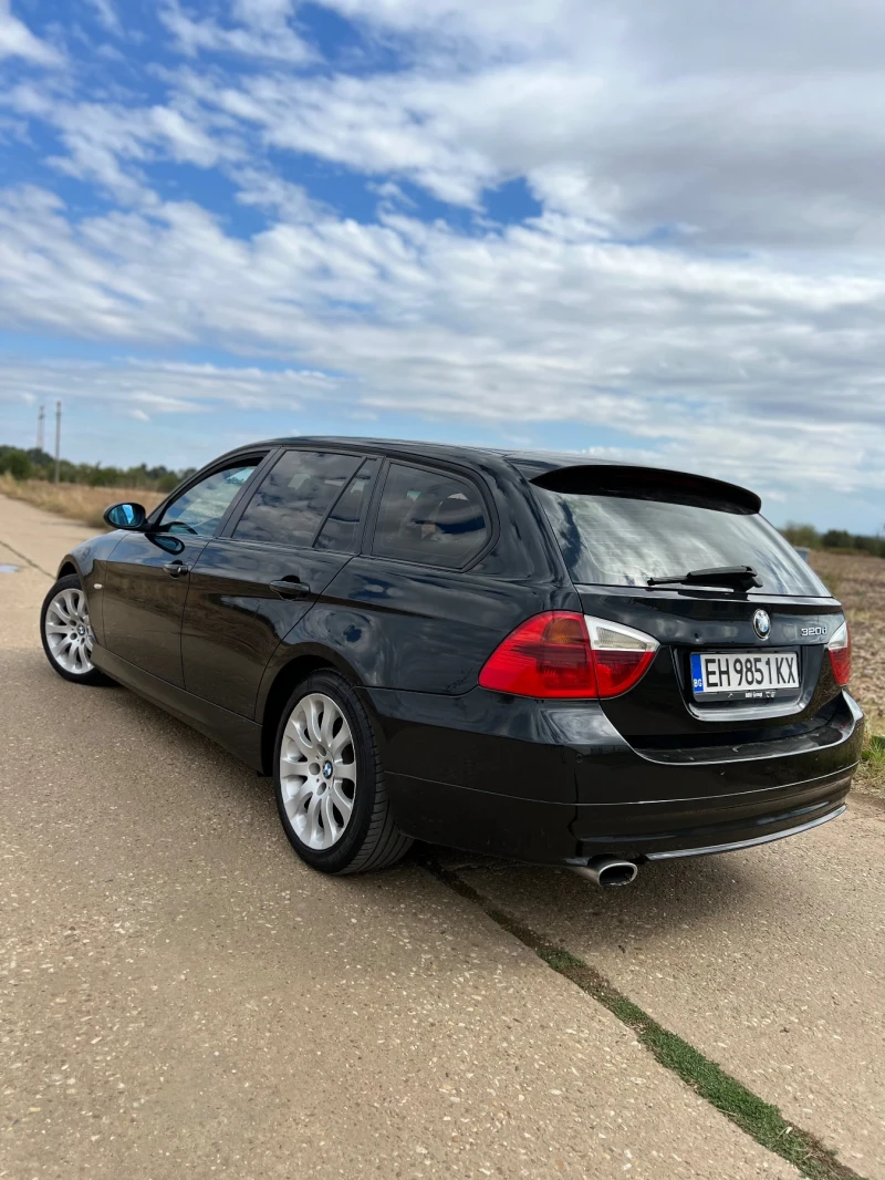 BMW 320, снимка 6 - Автомобили и джипове - 47422122