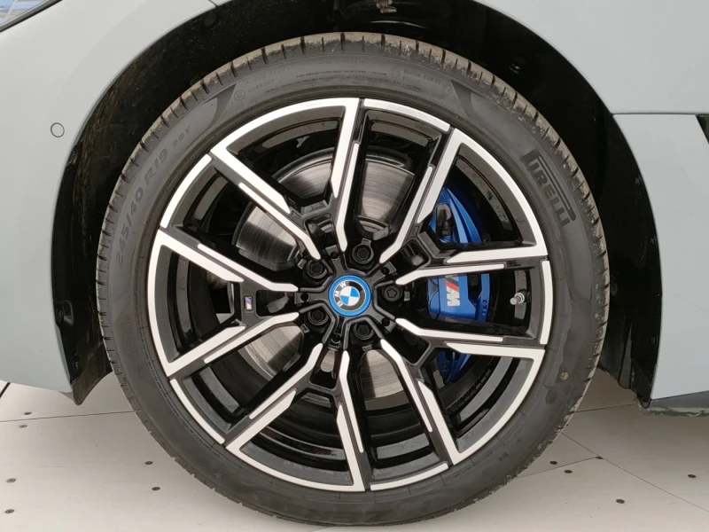 BMW i4 M50 , снимка 14 - Автомобили и джипове - 47675331