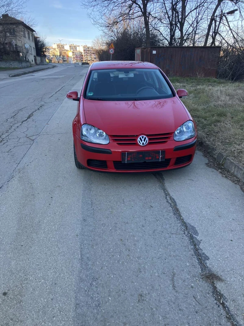 VW Golf 5 1.6, снимка 2 - Автомобили и джипове - 48389959