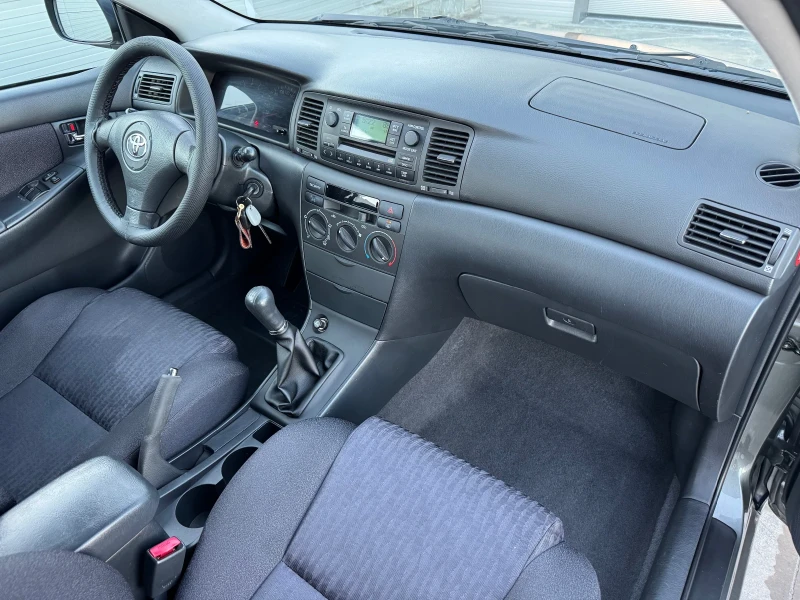 Toyota Corolla 2.0 d4d 90kc ТОП !, снимка 10 - Автомобили и джипове - 48407197