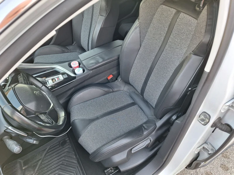 Peugeot 3008 Дизел Автоматик от Италия, снимка 12 - Автомобили и джипове - 51399202
