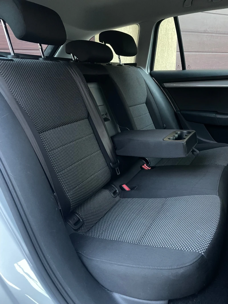 Skoda Octavia 4x4-2.0TDI-184ps, снимка 9 - Автомобили и джипове - 52249042