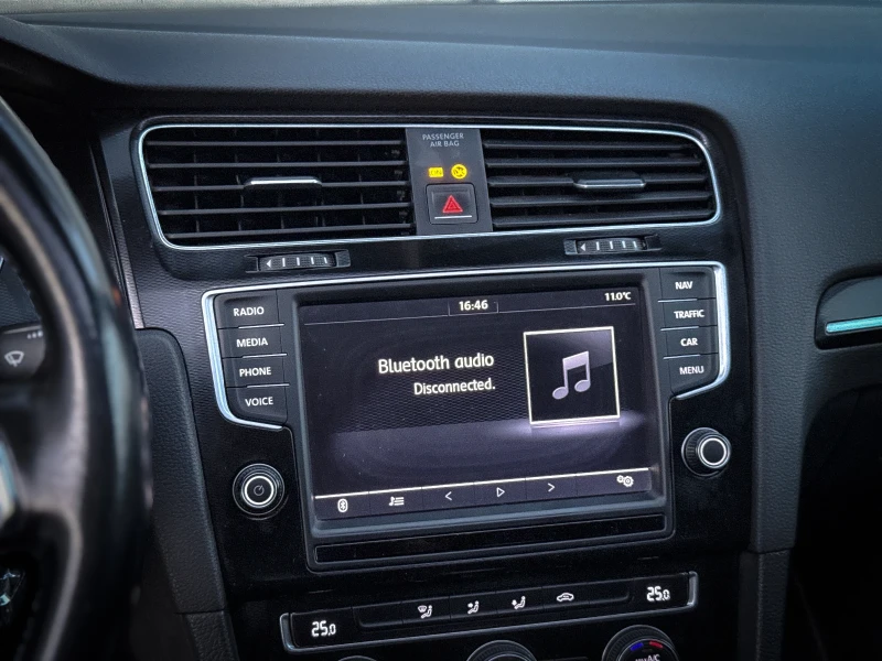 VW Golf VII* GTE* PLUG-IN-HYBRID* PANORAMA* ЛИЗИНГ, снимка 10 - Автомобили и джипове - 52656720