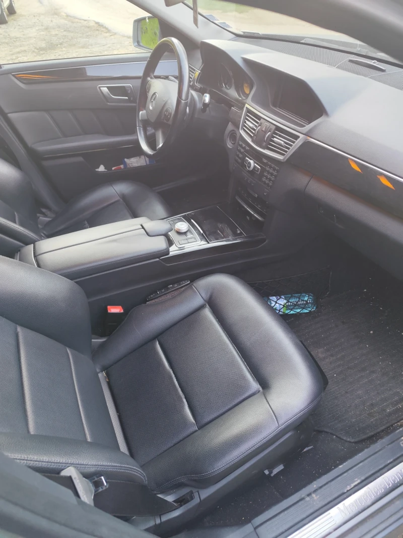 Mercedes-Benz E 300 ОМ 642, снимка 6 - Автомобили и джипове - 52947347