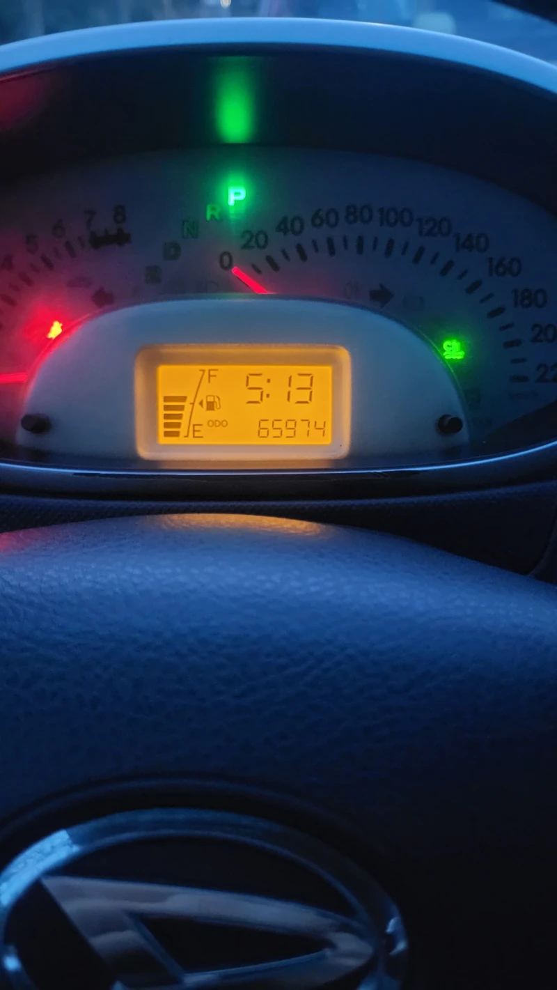 Daihatsu Sirion 4x4 sport РЕАЛНИ КИЛОМЕТРИ, снимка 14 - Автомобили и джипове - 52967024