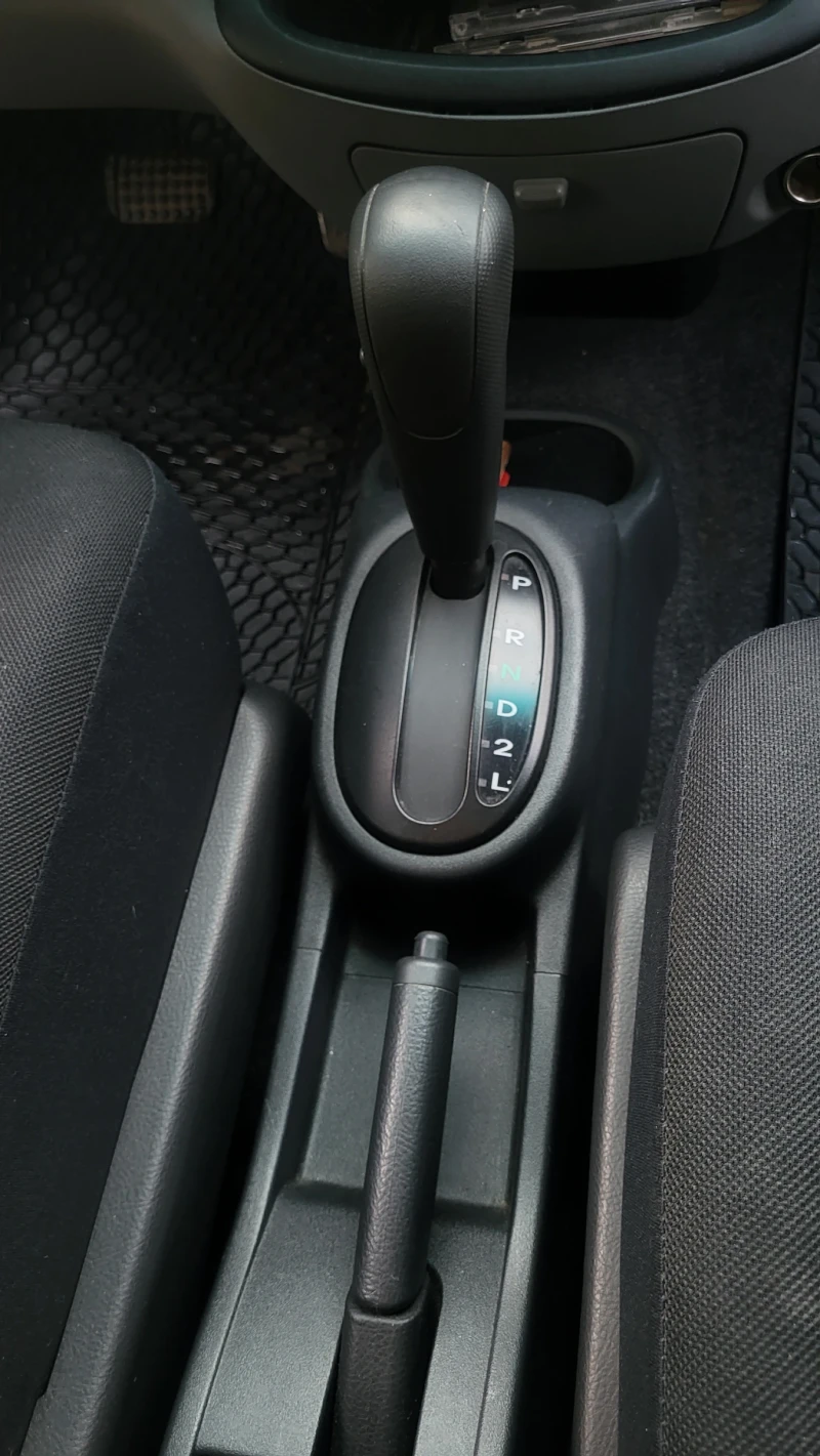 Daihatsu Sirion 4x4 sport РЕАЛНИ КИЛОМЕТРИ, снимка 12 - Автомобили и джипове - 52967024