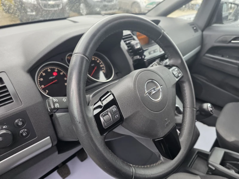 Opel Zafira 1.8 FACELIFT, 6+ 1, снимка 11 - Автомобили и джипове - 53297604