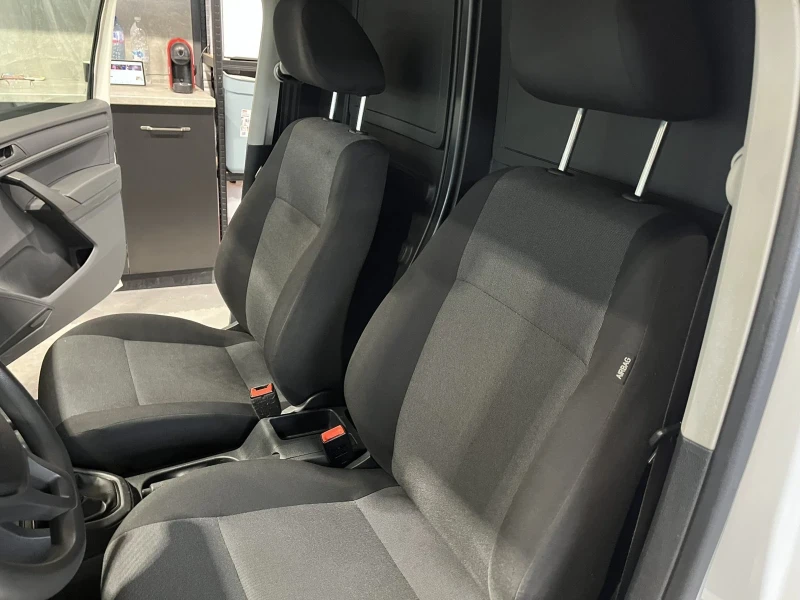 VW Caddy, снимка 9 - Автомобили и джипове - 53326839