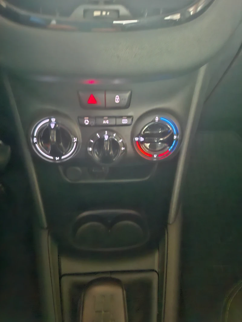 Peugeot 208 Blu HDI, снимка 10 - Автомобили и джипове - 53417748