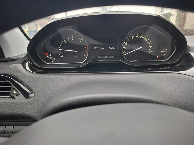 Peugeot 208 Blu HDI, снимка 9 - Автомобили и джипове - 53417748