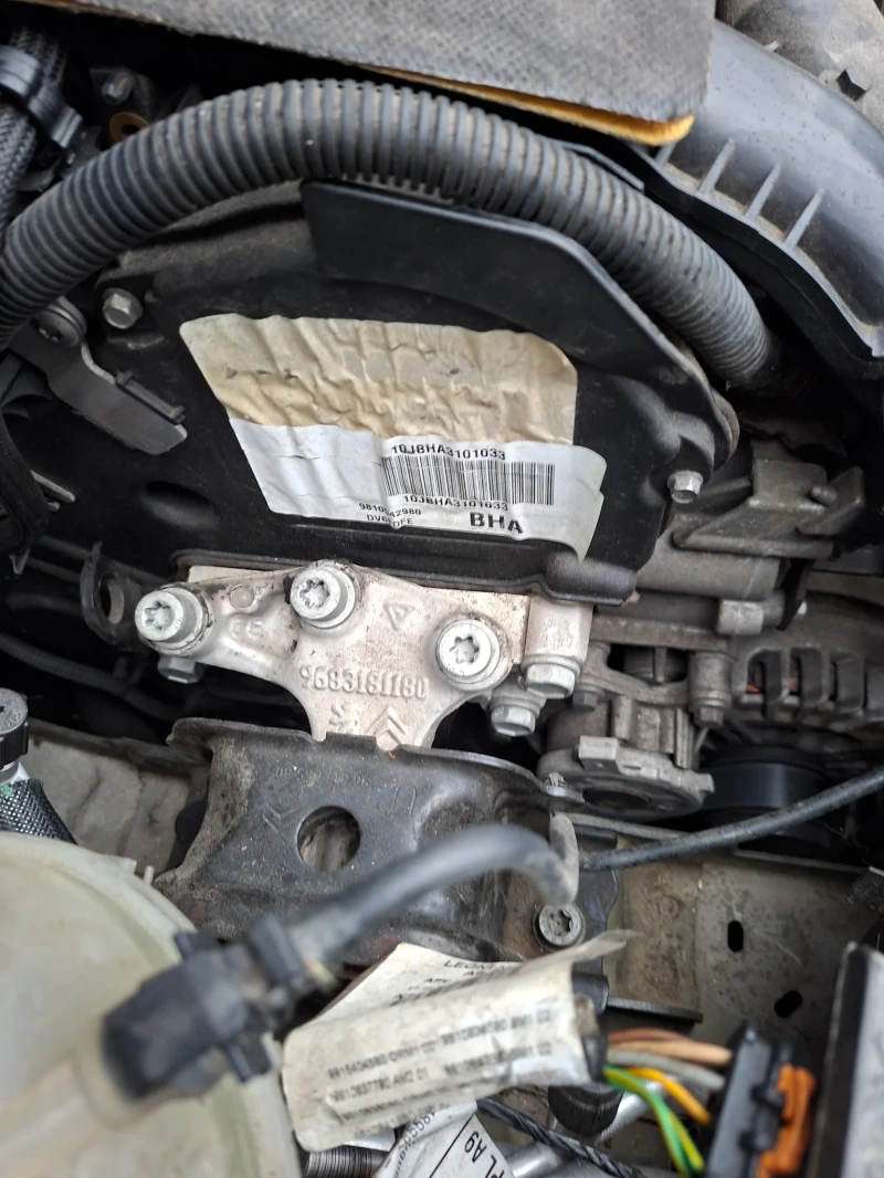 Peugeot 208 Blu HDI, снимка 14 - Автомобили и джипове - 53417748