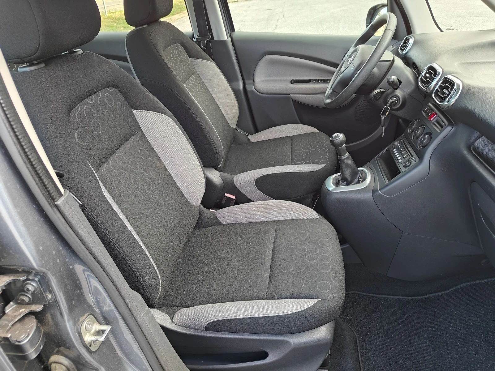 Citroen C3 Picasso 1.4i 95кс Внос Германия | Mobile.bg — изображение 12