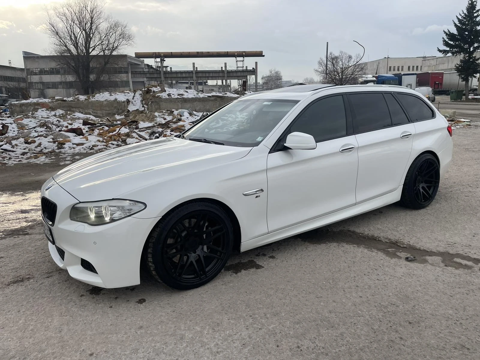 BMW 525 3.0d ЗАВИВАЩ МОСТ - изображение 5