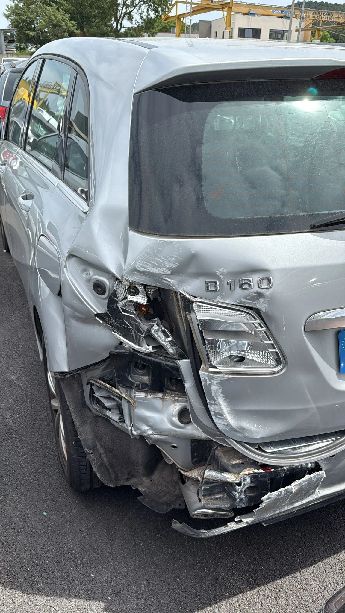Mercedes-Benz B 180 1, 8 нави панорама - изображение 3