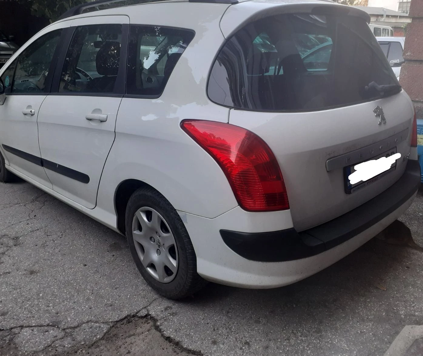 Peugeot 308 SW - изображение 3