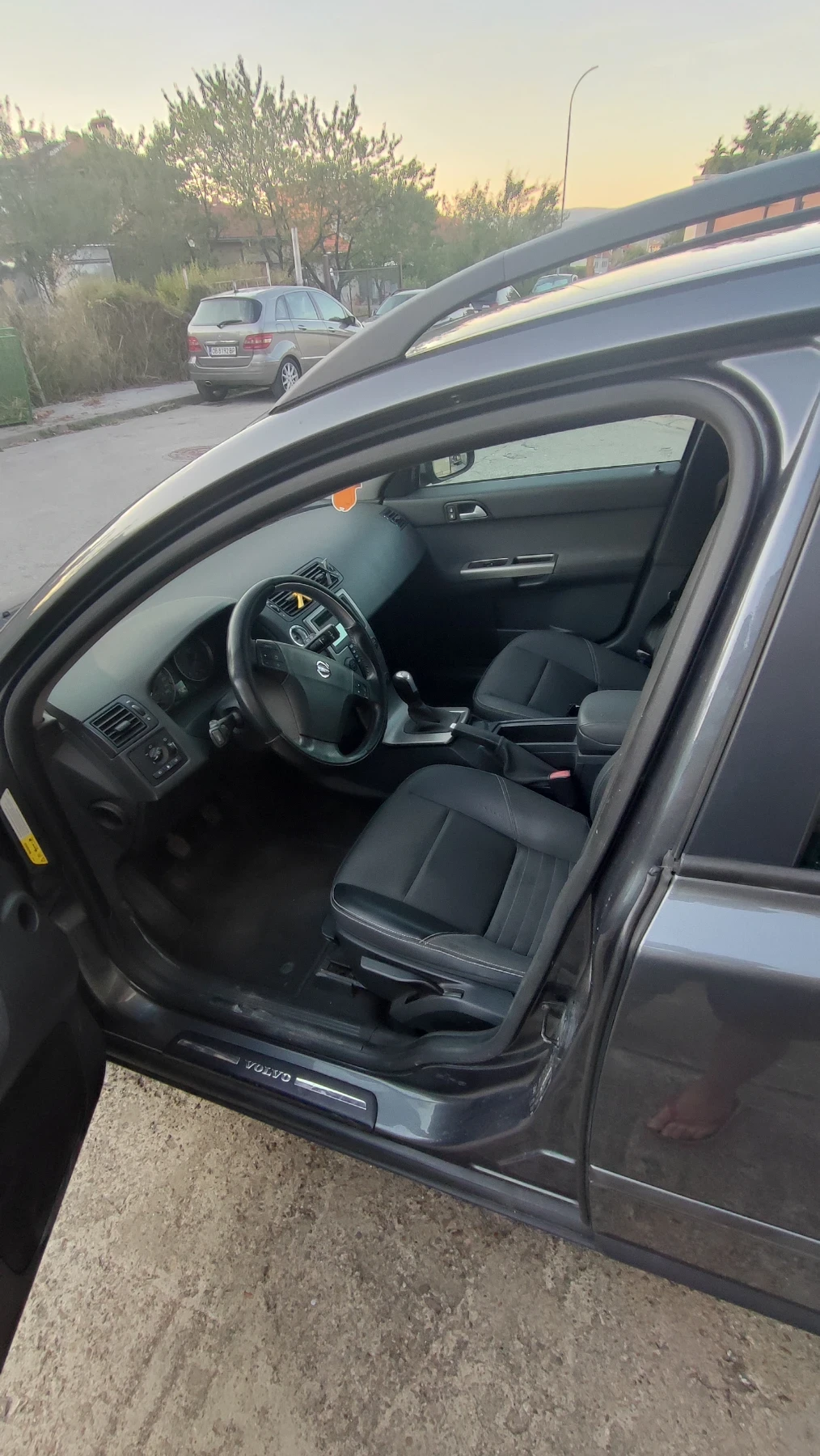 Volvo V50  - изображение 4
