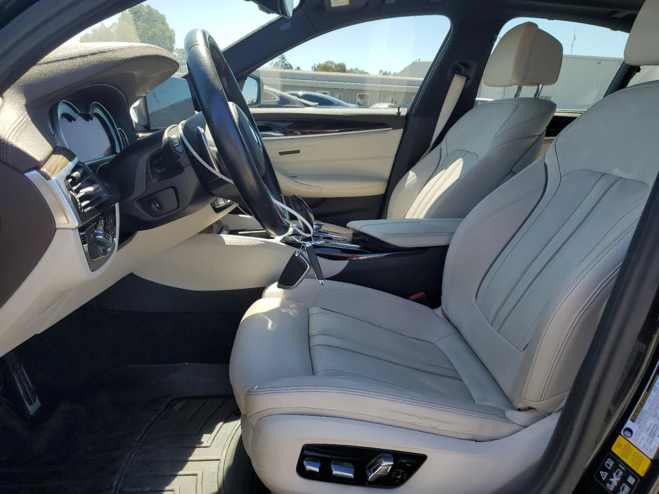 BMW 540 XI * * CARFAX * * АВТО КРЕДИТ * *  - изображение 7