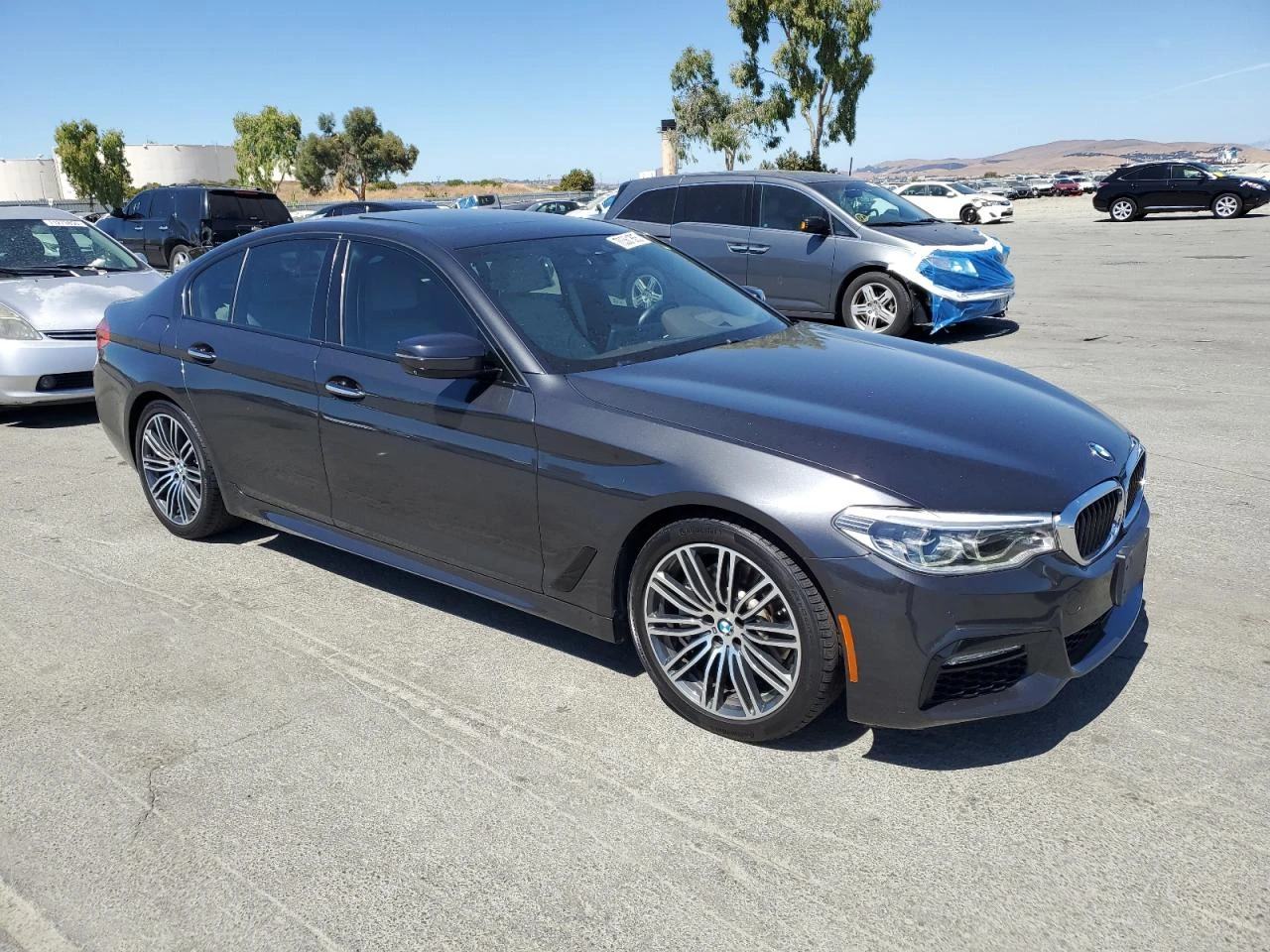 BMW 540 XI * * CARFAX * * АВТО КРЕДИТ * *  - изображение 3