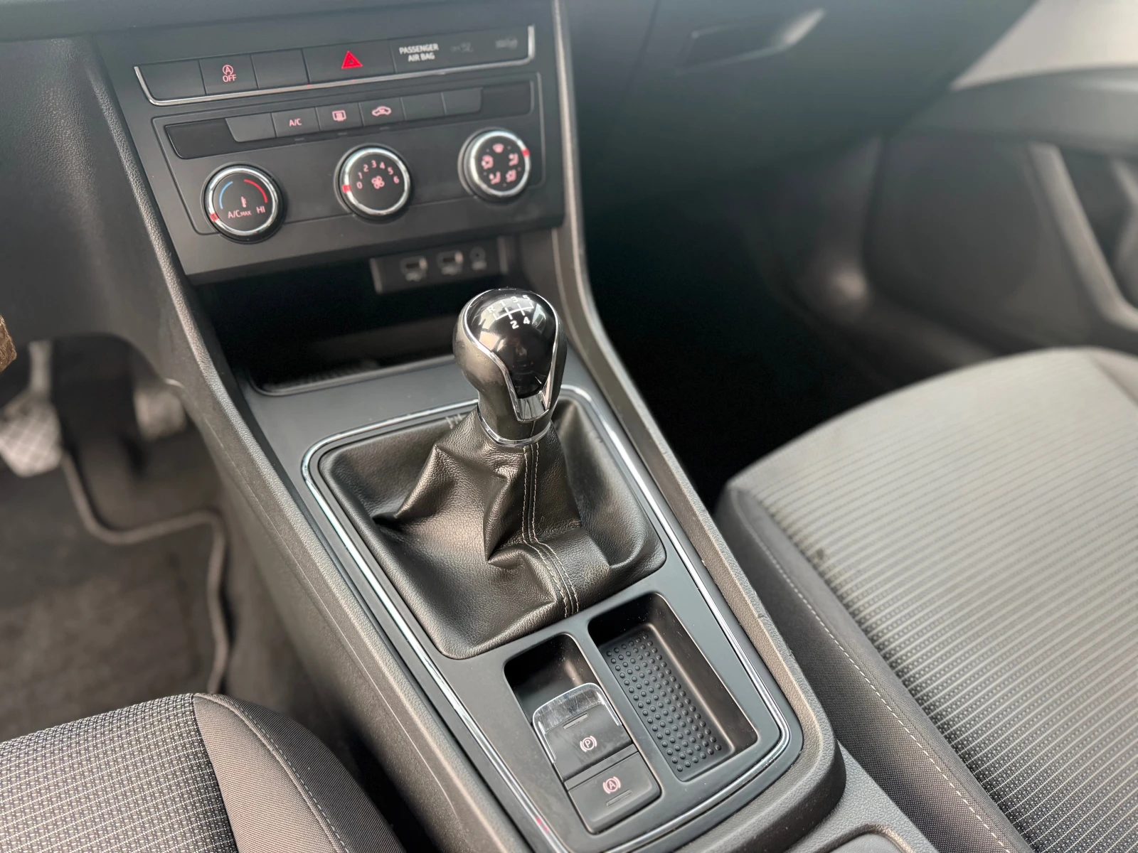 Seat Leon 1.6 TDI 116 ks   4500  Fr line  | Mobile.bg   15