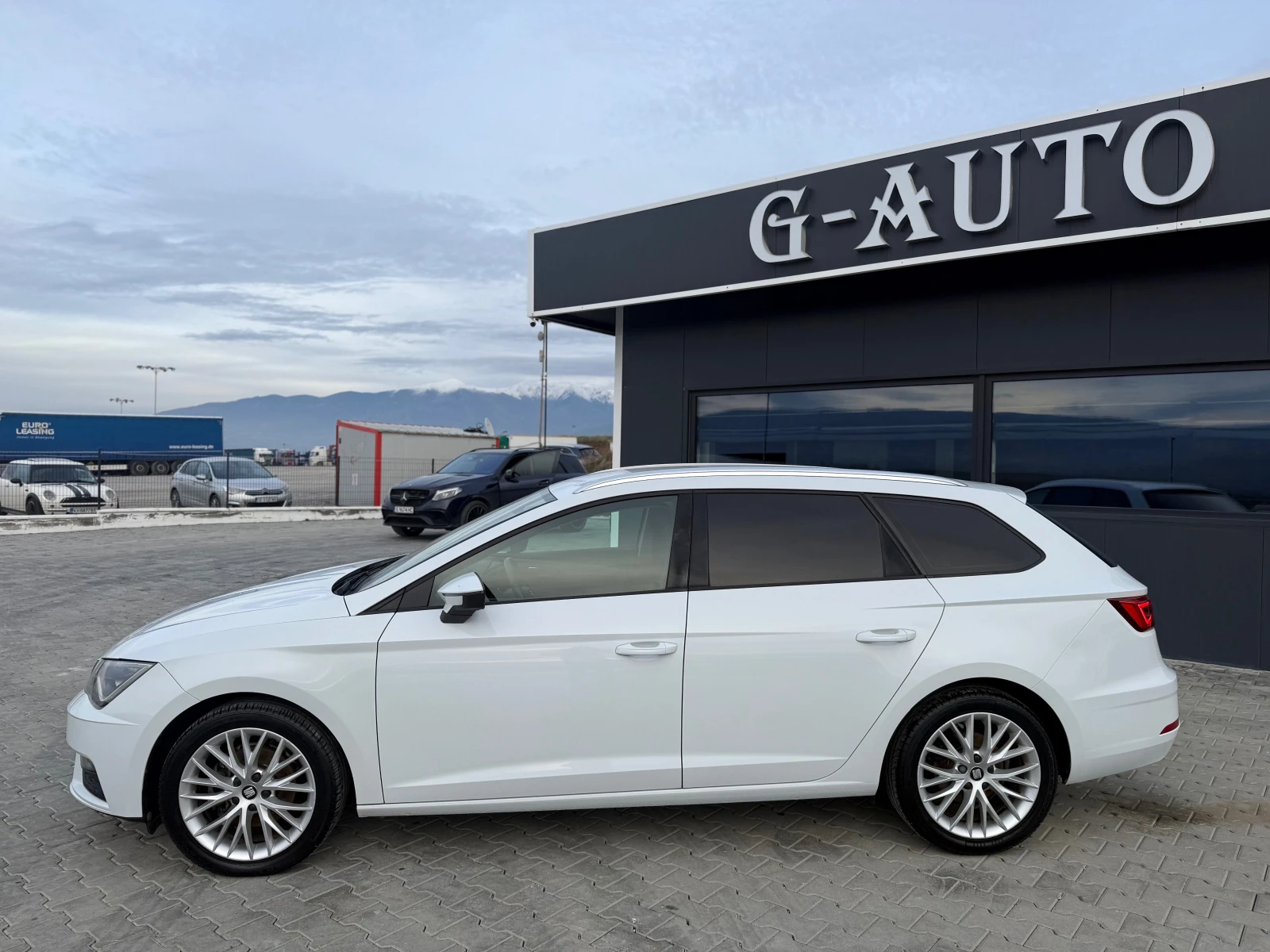 Seat Leon 1.6 TDI 116 ks Собствен лизинг 4500 лв Fr line  - изображение 8