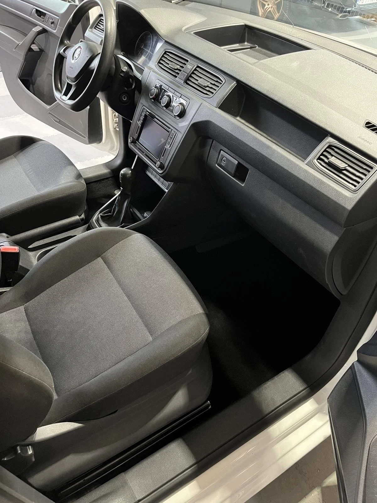 VW Caddy  - изображение 7