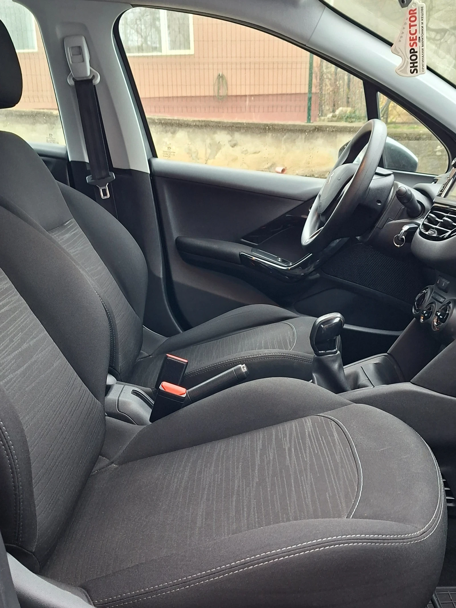 Peugeot 208 Blu HDI - изображение 8