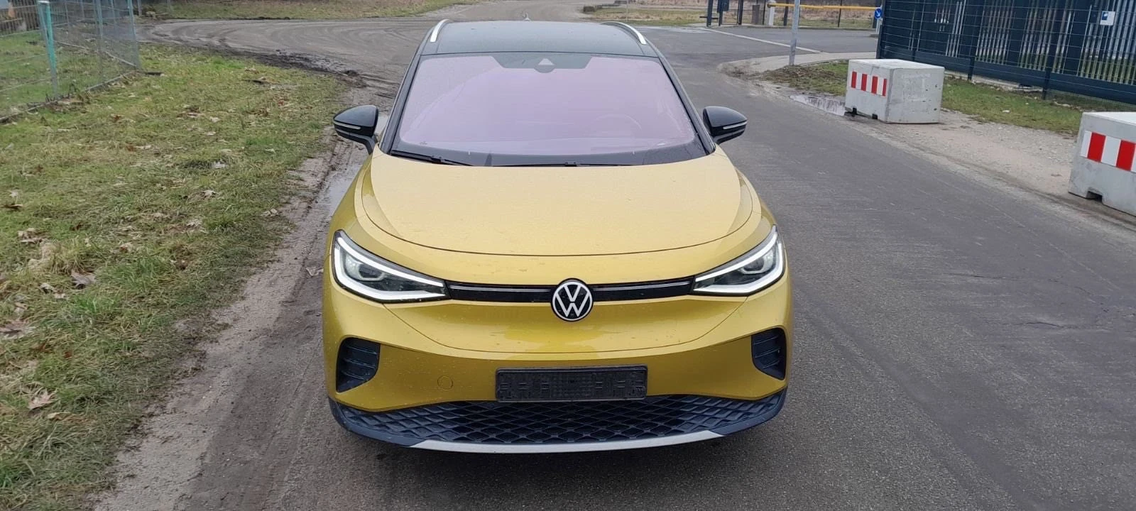 VW ID.4 1st/PRO/21/Pano/82kw/Memory/360/HeadUp/104km - изображение 2