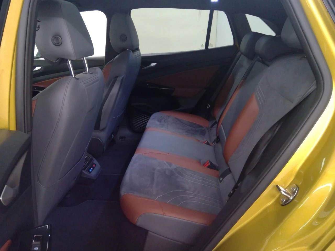 VW ID.4 1st/PRO/21/Pano/82kw/Memory/360/HeadUp/104km - изображение 7