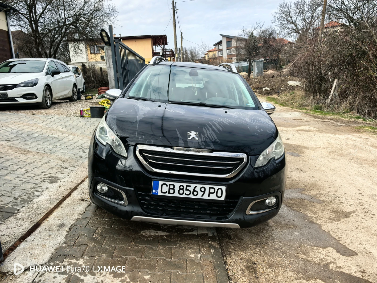 Peugeot 2008 Стъклен таван, снимка 2 - Автомобили и джипове - 53716415