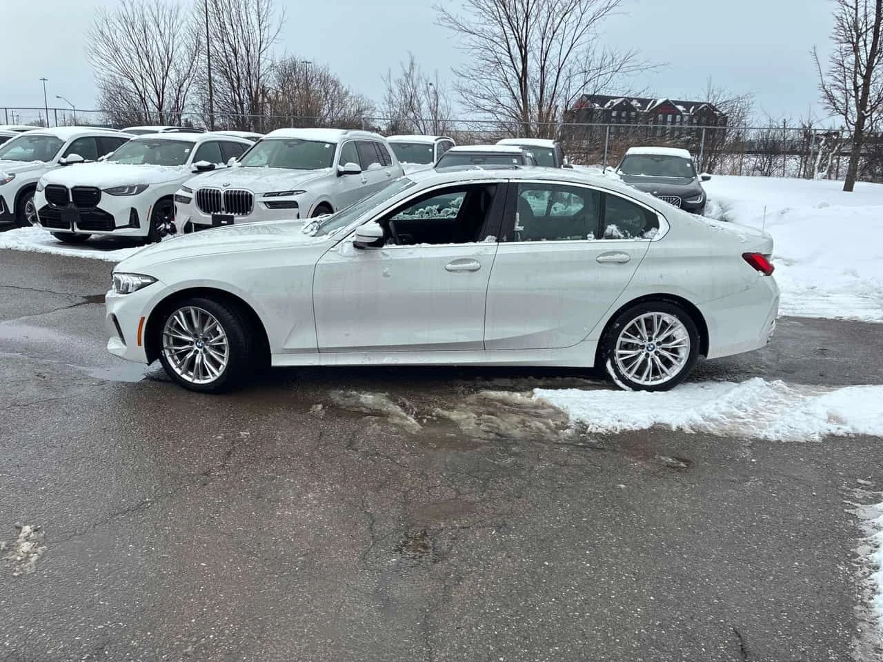 BMW 330 * 330i xDrive * PANO* ПОДГРЕВ* KEYLESS*  - изображение 2