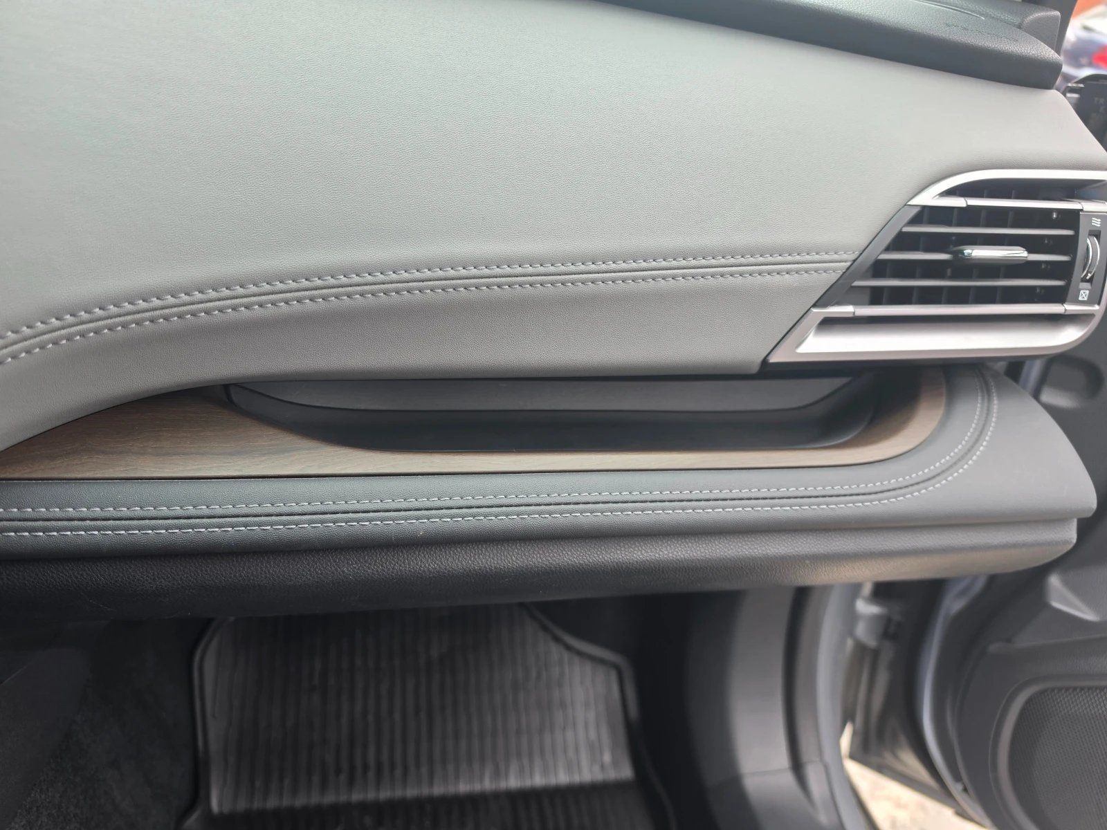 Subaru Outback 2.4 XT Limited, снимка 11 - Автомобили и джипове - 53938884