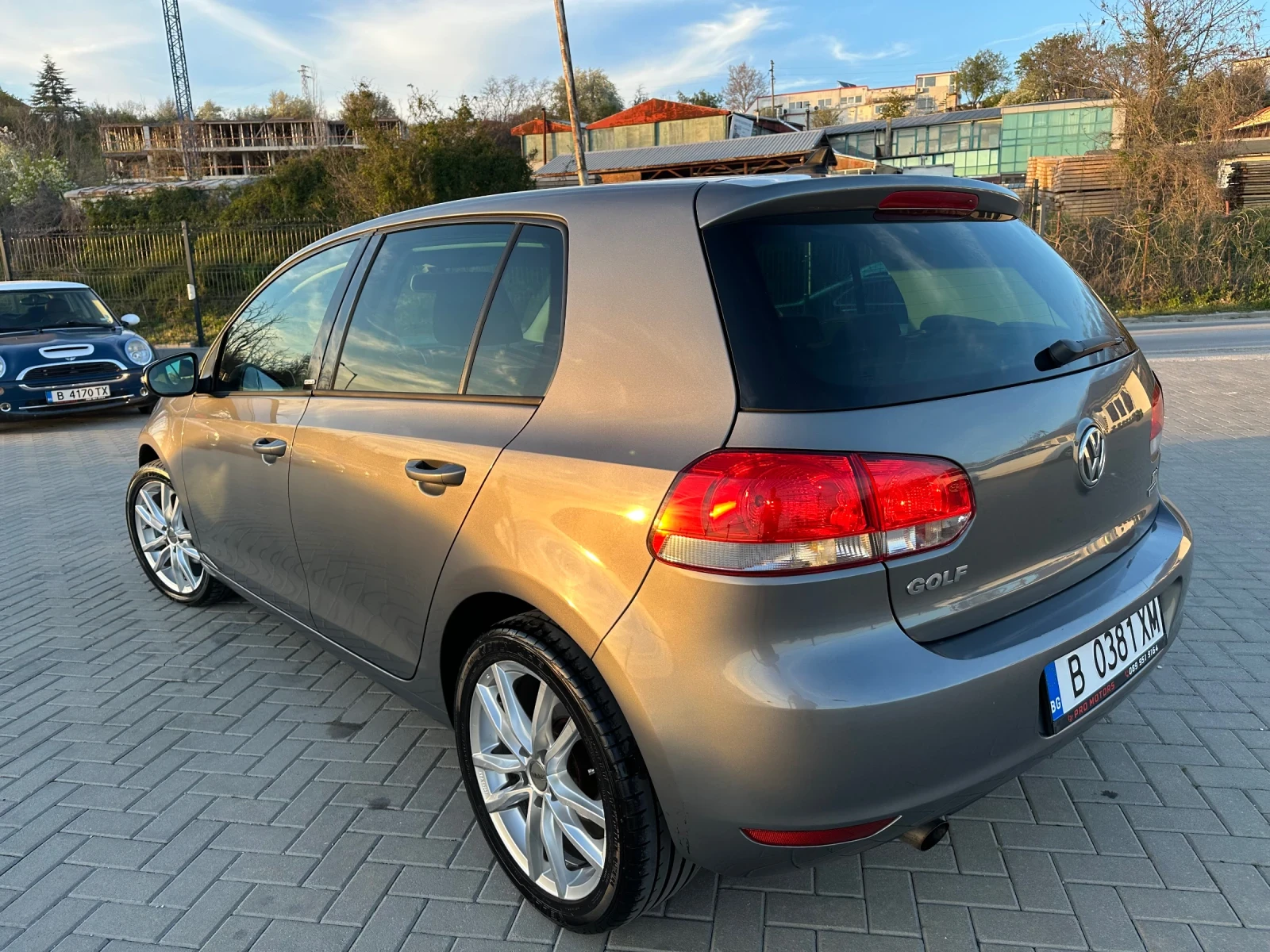 VW Golf STYLE. AVTOMAT, снимка 5 - Автомобили и джипове - 54317276