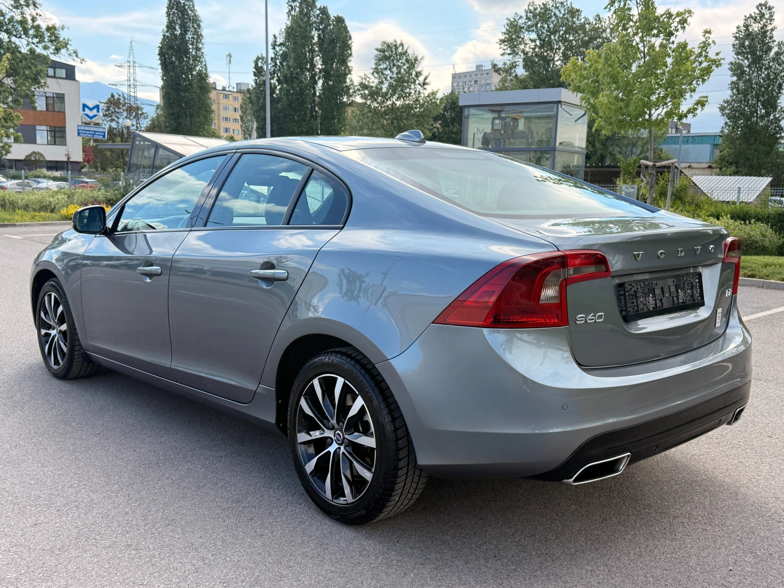 Volvo S60 2.0D* R-DESIGN* , снимка 6 - Автомобили и джипове - 54549486