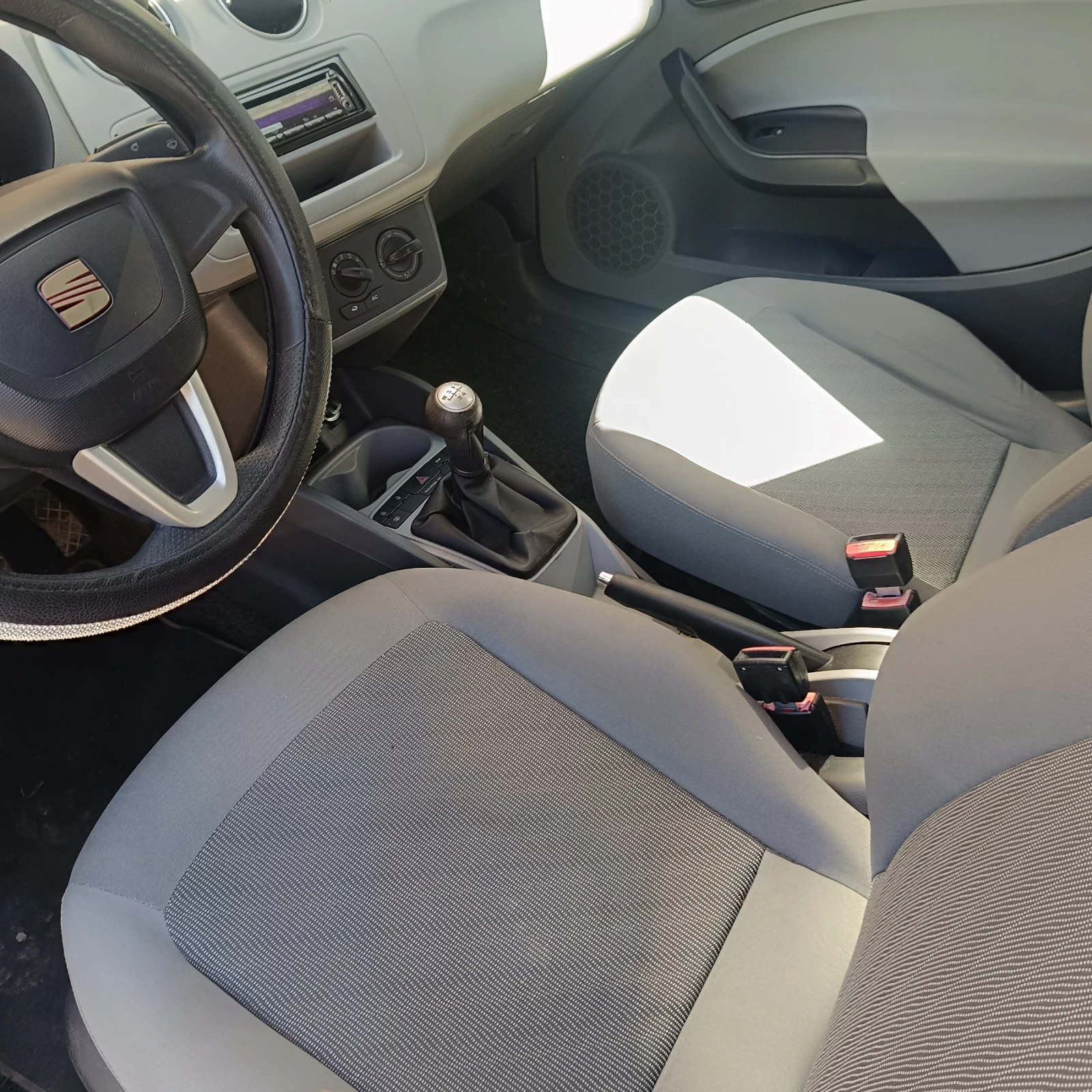 Seat Ibiza 1, 2i, снимка 8 - Автомобили и джипове - 54600195