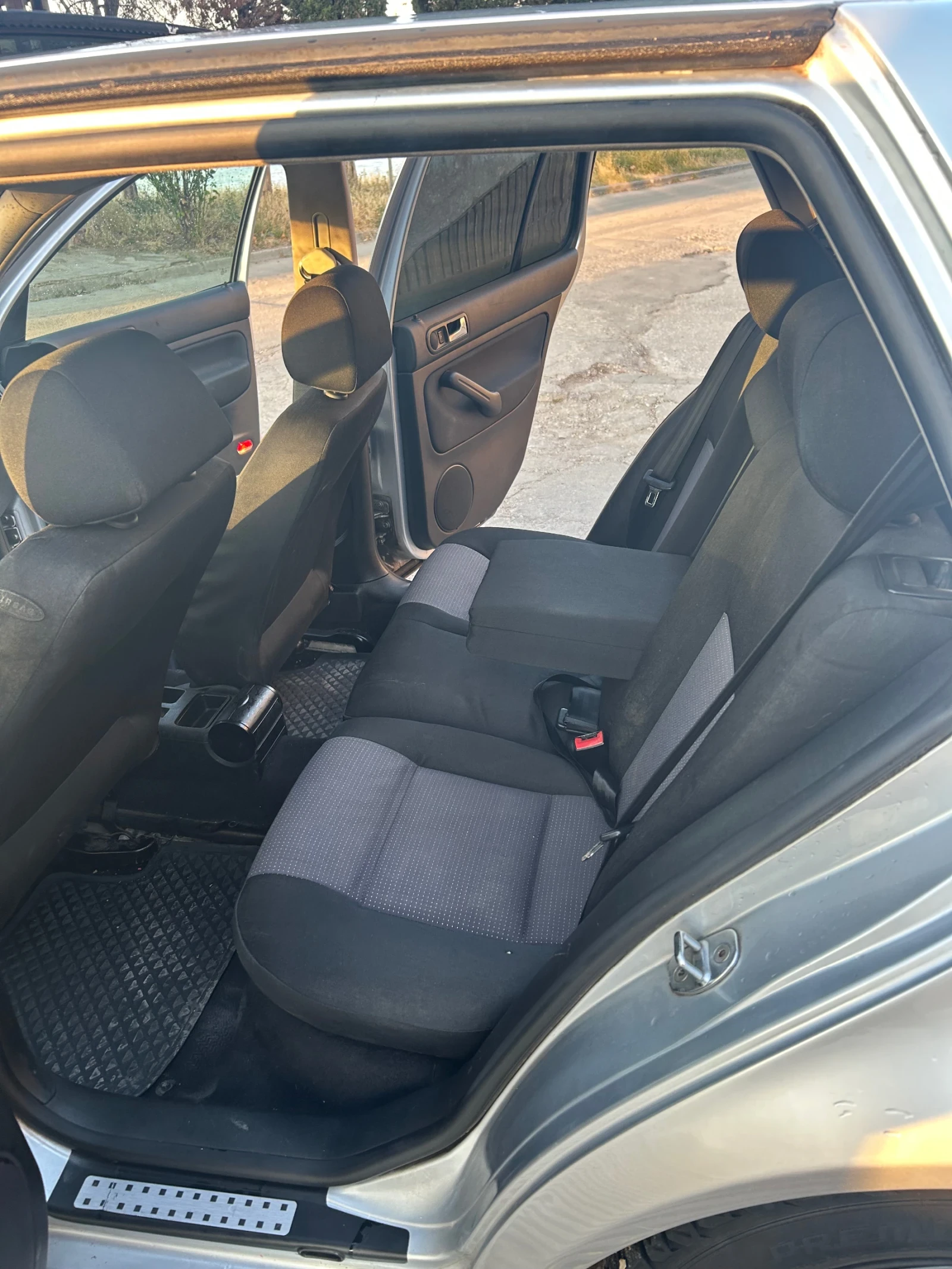 VW Golf 4 1.9 TDI, снимка 7 - Автомобили и джипове - 54754562