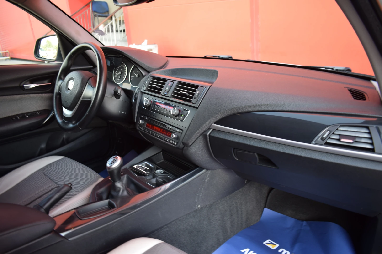 BMW 116 D 116k.c. ОБСЛУЖЕН, снимка 13 - Автомобили и джипове - 55277191