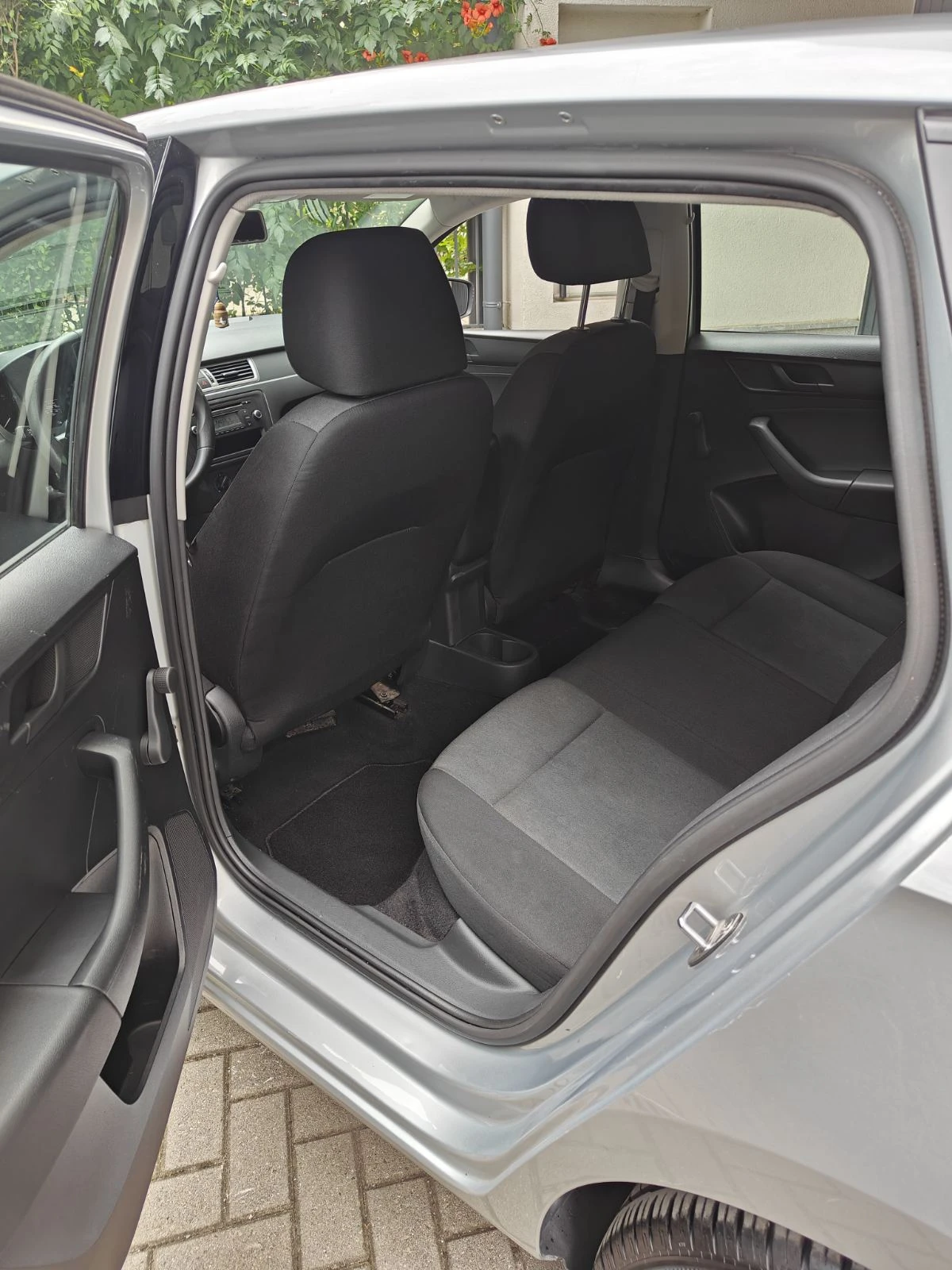 Skoda Rapid, снимка 5 - Автомобили и джипове - 55364222