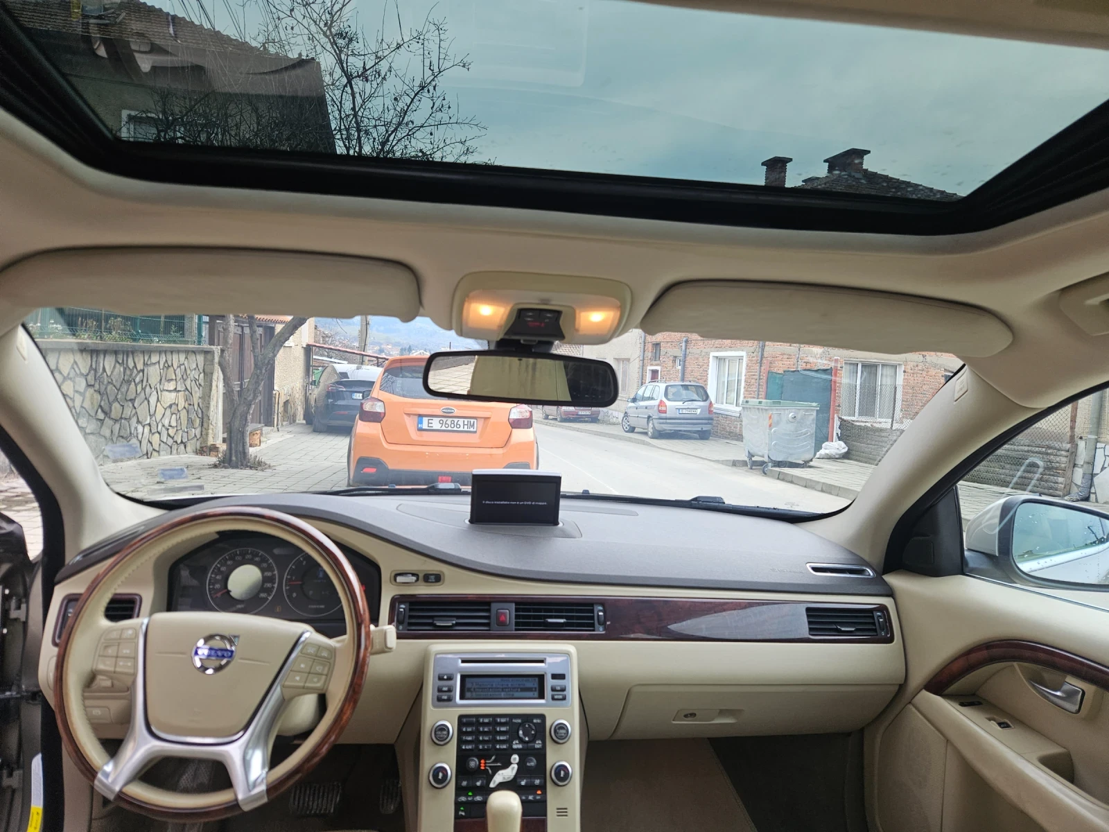 Volvo V70 2.4D, снимка 7 - Автомобили и джипове - 55403372