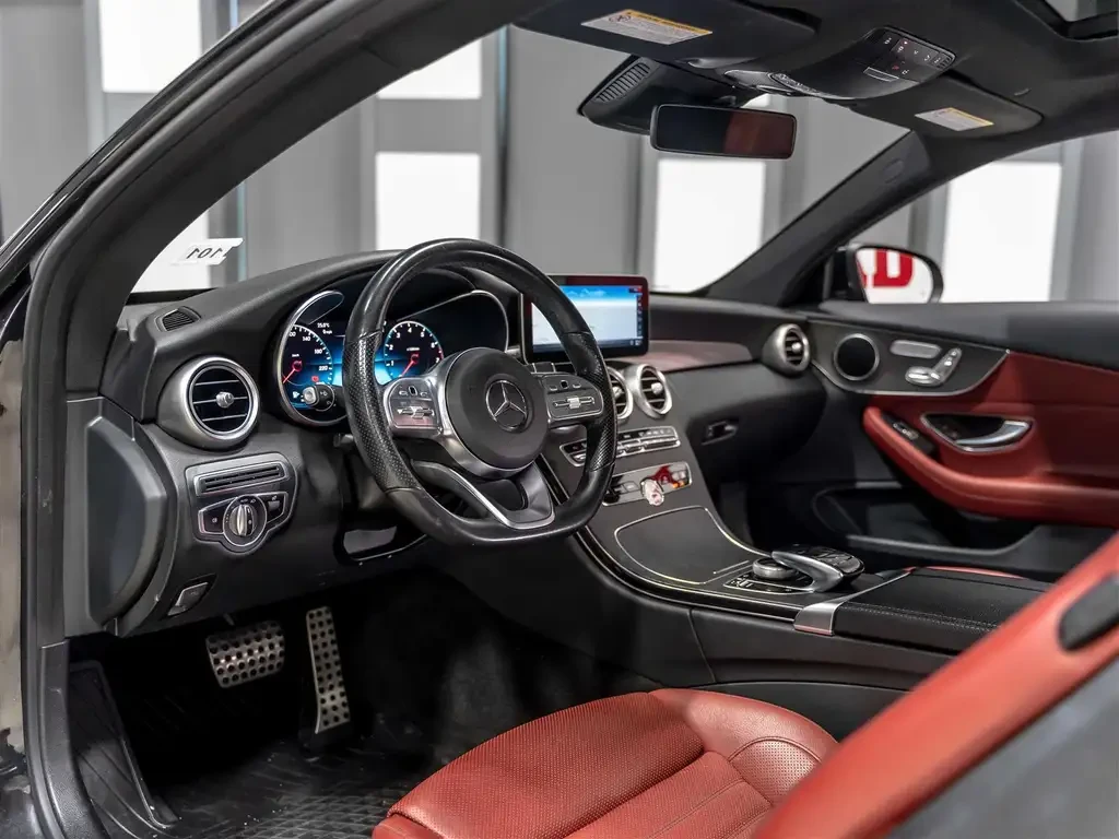 Mercedes-Benz C 300 AMG* LINE* 4MATIC* ДИГИТАЛНО* ТАБЛО* 360КАМЕРА* ПО, снимка 7 - Автомобили и джипове - 55619283