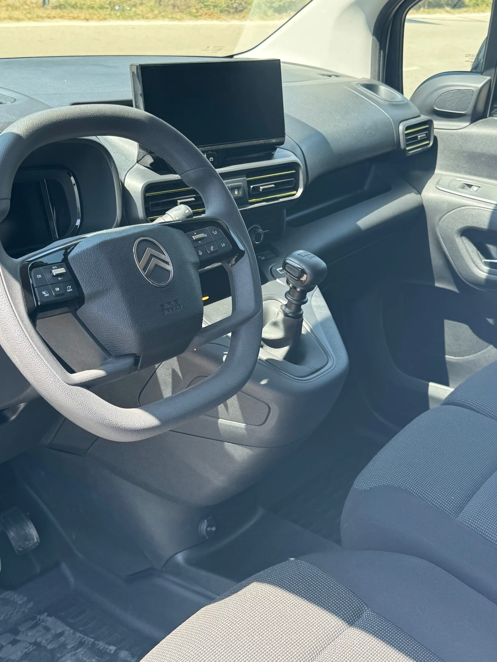 Citroen Berlingo 1.2 PURETECH, снимка 9 - Автомобили и джипове - 55644885
