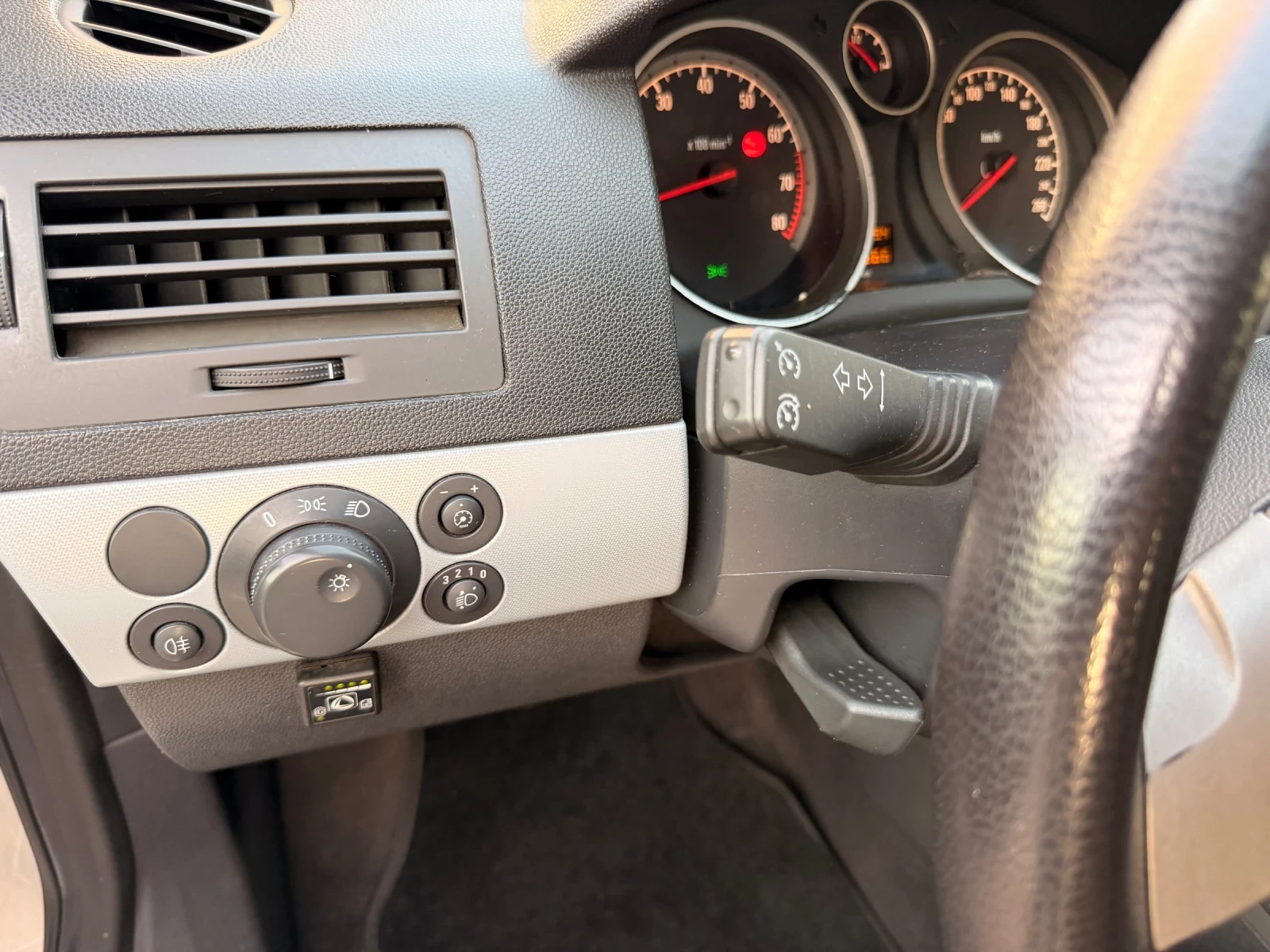 Opel Astra Газ.Инжекцион , снимка 10 - Автомобили и джипове - 55798490