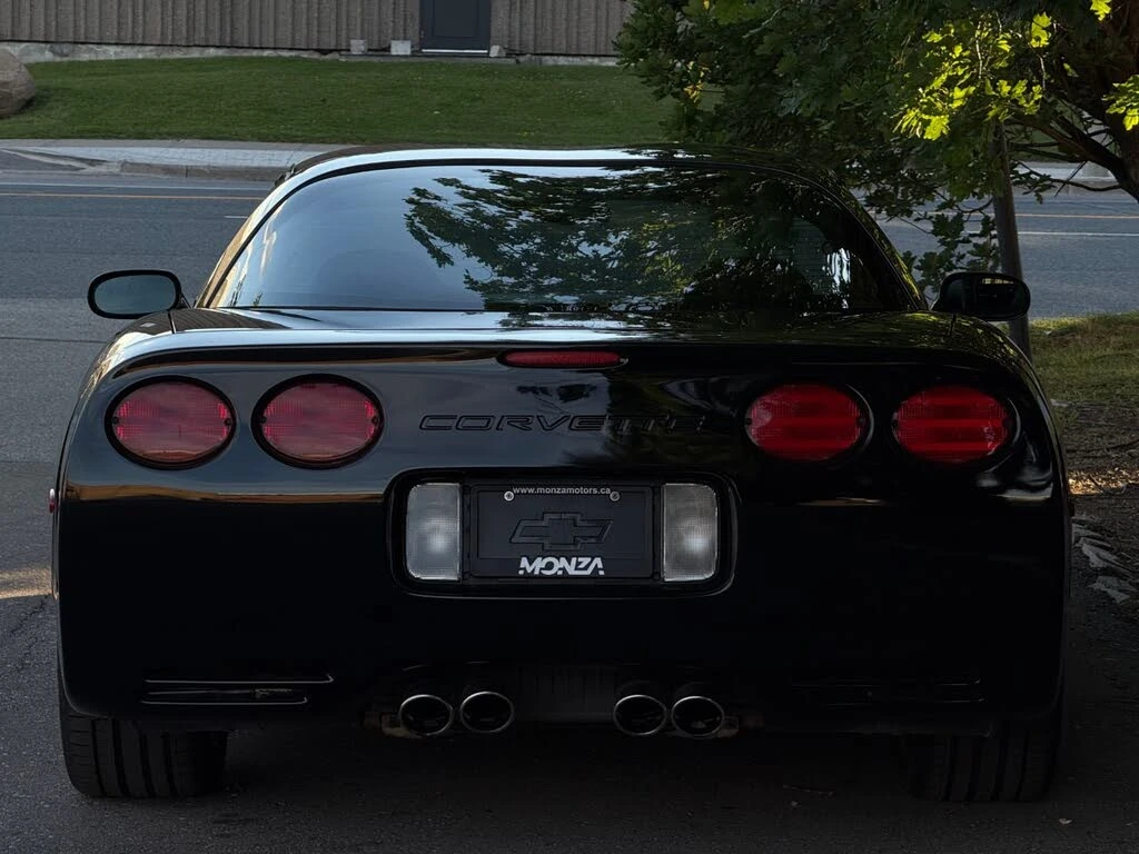 Chevrolet Corvette Coupe * RWD * АвтоКредит * (ЦЕНА ДО БГ), снимка 5 - Автомобили и джипове - 56024507