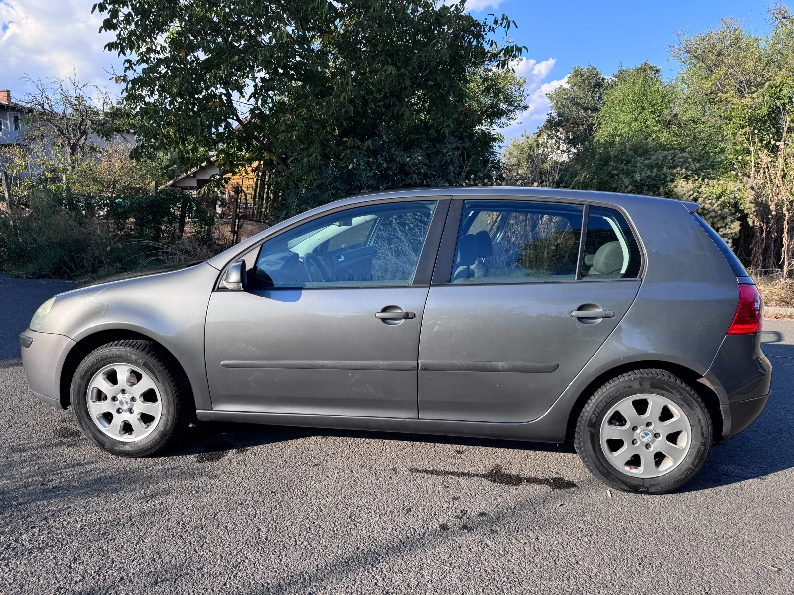 VW Golf 5, снимка 3 - Автомобили и джипове - 56121034