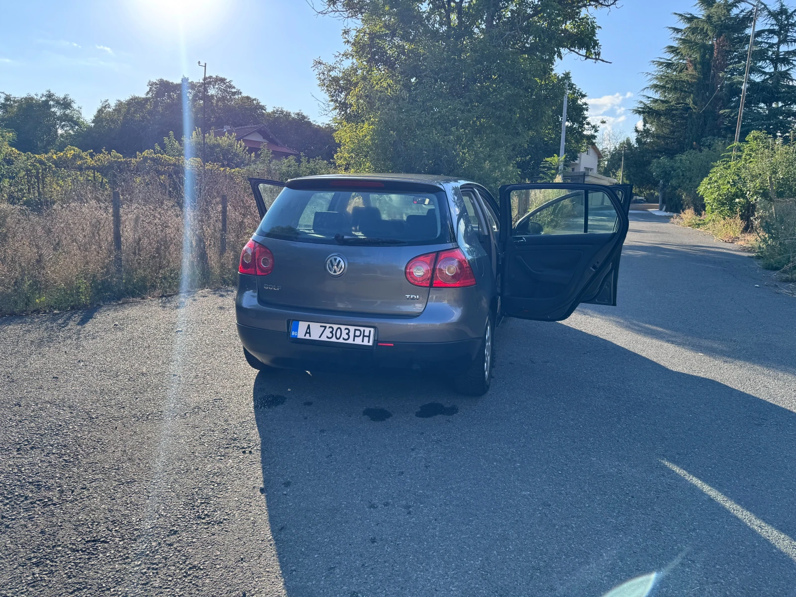 VW Golf 5, снимка 5 - Автомобили и джипове - 56121034